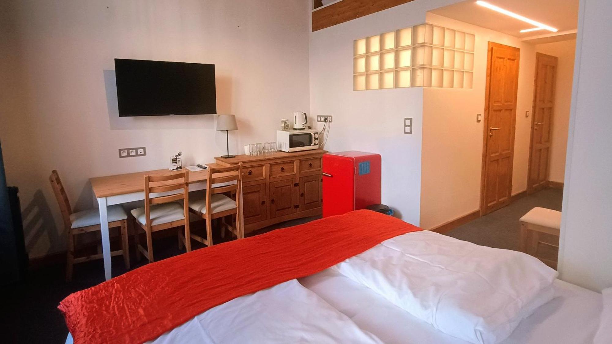 S42 Hotel براغ الغرفة الصورة